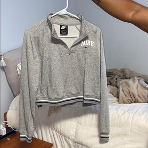 Cropped Nike quarter zip